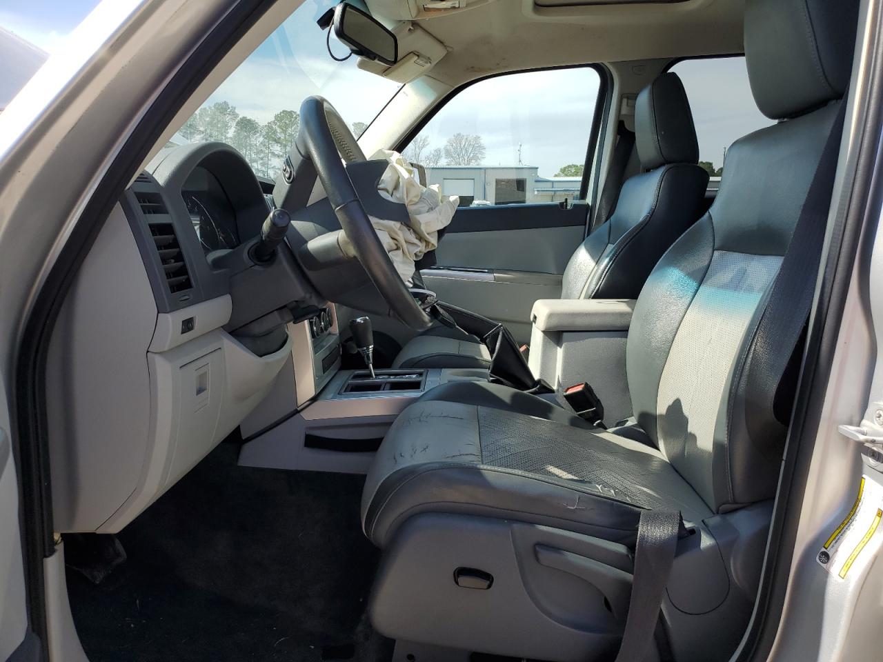 2008 Jeep Liberty (North America) VIN 1J8GP58K38W198863 Copart auction photo, front end damage thumbnail 7