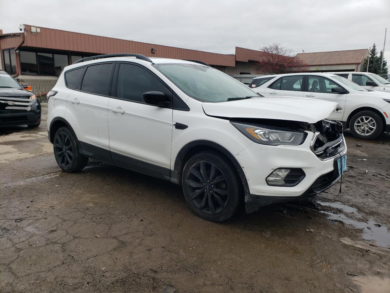 2018 Ford Escape VIN 1FMCU0GDXJUB70009 Copart auction photo, front end damage thumbnail 4