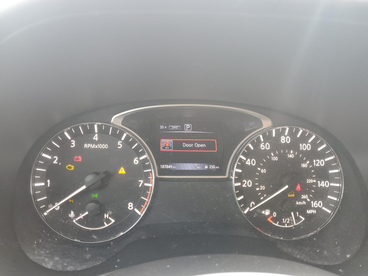 2017 Nissan Pathfinder VIN 5N1DR2MM8HC628314 Copart auction photo, side / minor dent/scratches damage thumbnail 9
