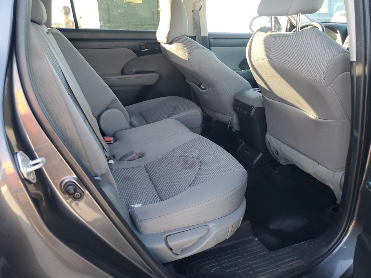 2022 Toyota Highlander VIN 5TDZZRAH7NS118203 Copart auction photo, front end damage thumbnail 11