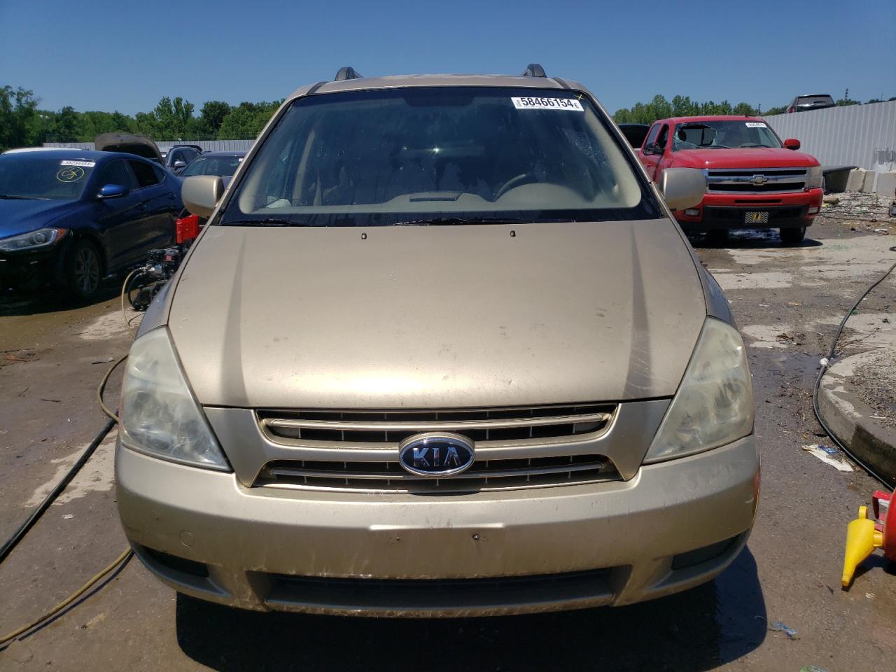 2008 KIA Sedona VIN KNDMB233X86246592 Copart auction photo, burn damage thumbnail 5