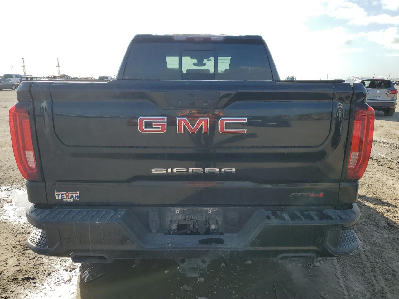 2021 GMC Sierra VIN 1GTU9EET0MZ214429 Copart auction photo, front end / minor dent/scratches damage thumbnail 6