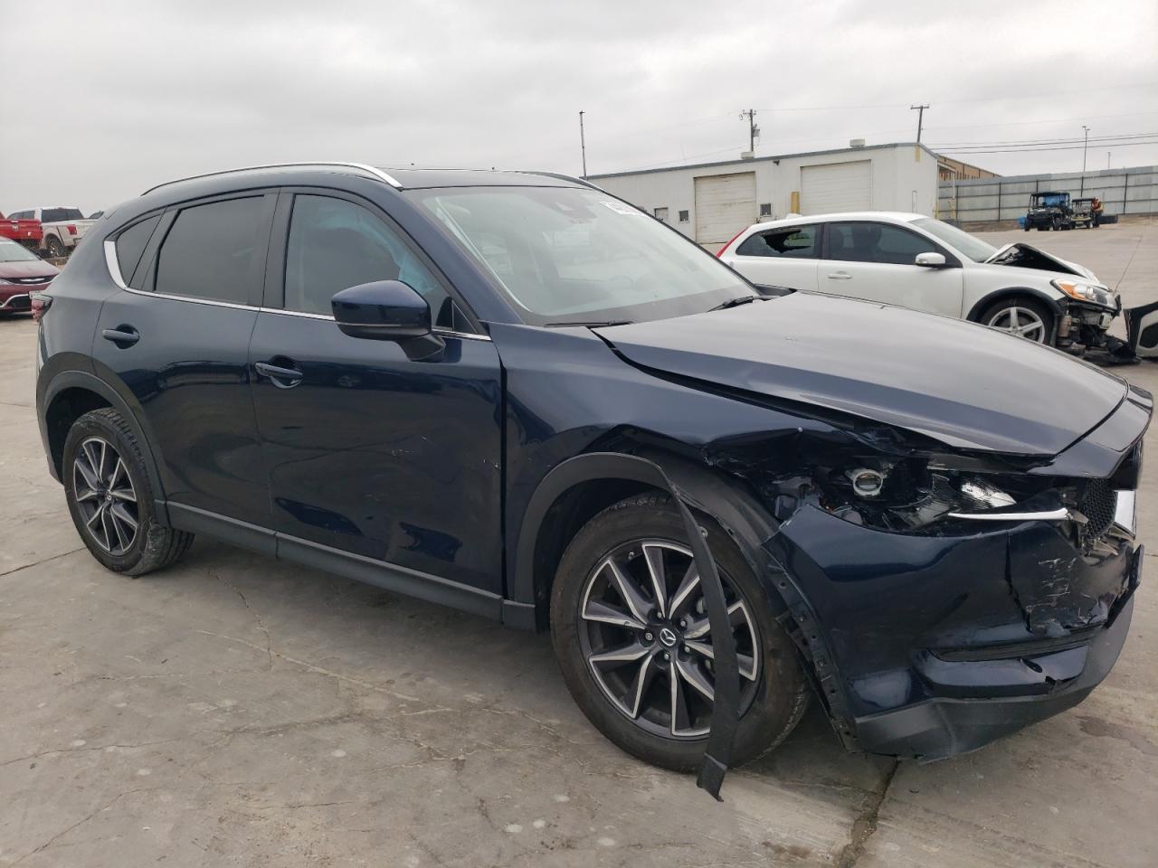 2018 Mazda CX-5 VIN JM3KFACM1J0360513 Copart auction photo, front end damage thumbnail 4