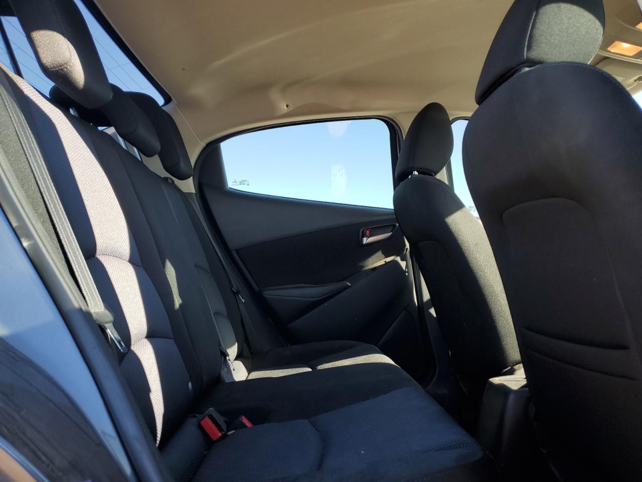 2019 Toyota Yaris VIN 3MYDLBYV9KY506814 Copart auction photo, front end / minor dent/scratches damage thumbnail 10