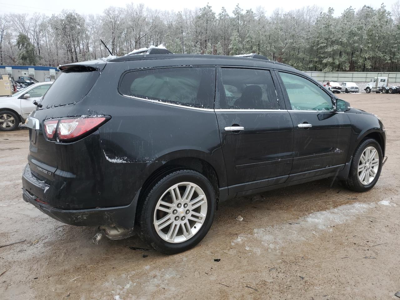 2014 Chevrolet Traverse VIN 1GNKRGKD0EJ300623 Copart auction photo, front end / rear end damage thumbnail 3