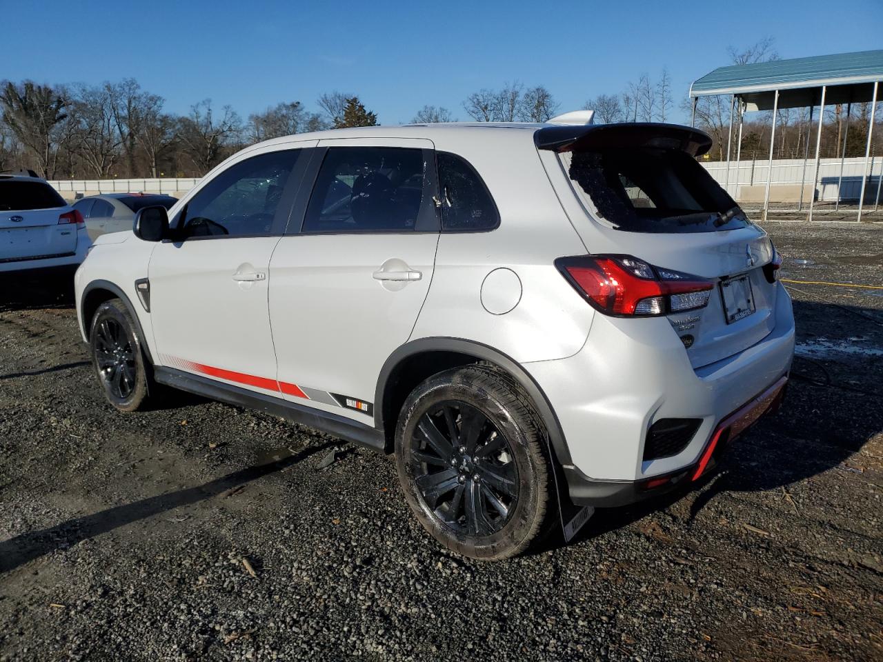 2024 Mitsubishi Outlander VIN JA4ARUAU3RU018267 Copart auction photo, vandalism / top/roof damage thumbnail 2