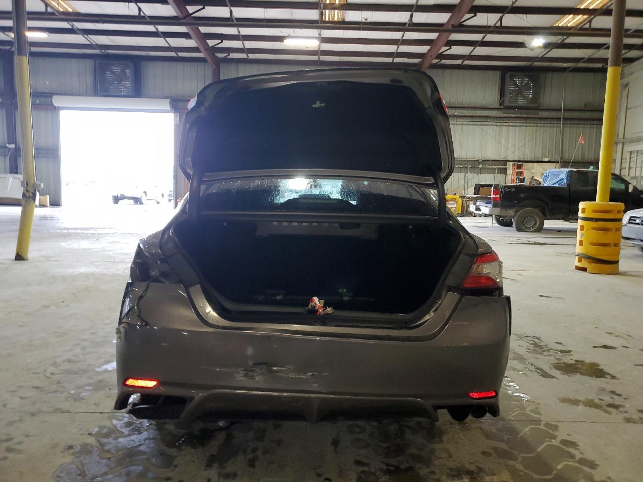 2019 Toyota Camry VIN 4T1B11HK5KU161582 Copart auction photo, rear end damage thumbnail 6