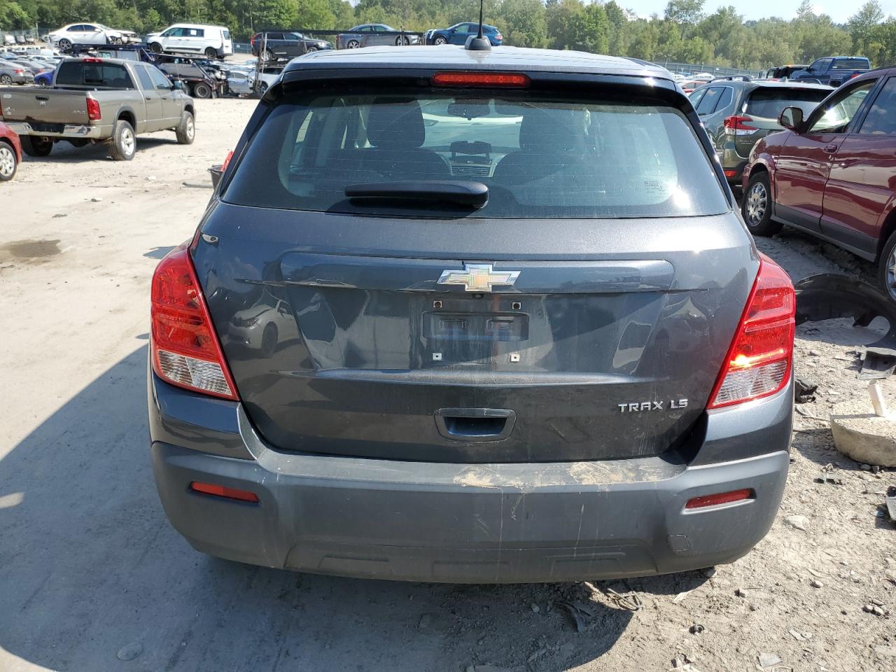 2016 Chevrolet Trax VIN 3GNCJKSB5GL246129 Copart auction photo, front end / minor dent/scratches damage thumbnail 6