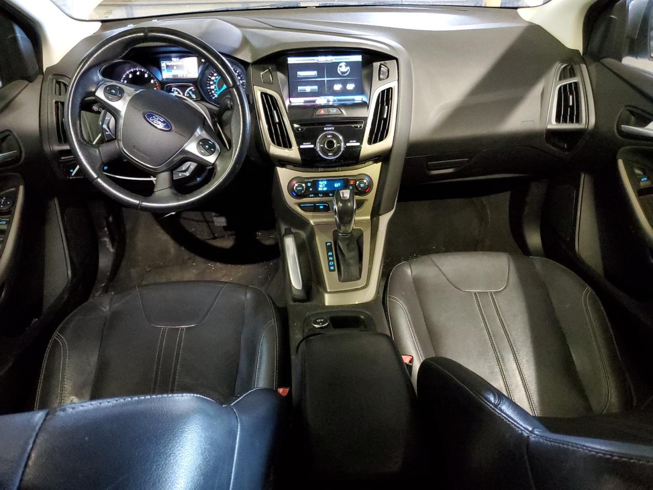 2012 Ford Focus VIN 1FAHP3H25CL360847 Copart auction photo, front end / minor dent/scratches damage thumbnail 8