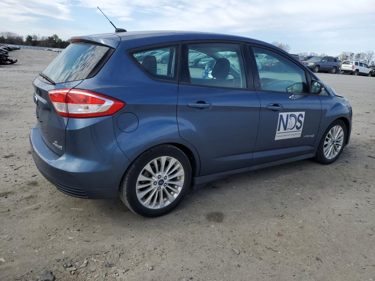 2018 Ford C-MAX VIN 1FADP5AU9JL100843 Copart auction photo, front end / minor dent/scratches damage thumbnail 3
