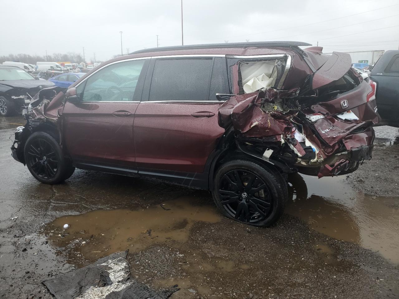2022 Honda Pilot VIN 5FNYF6H27NB061719 Copart auction photo, rear end / front end damage thumbnail 2