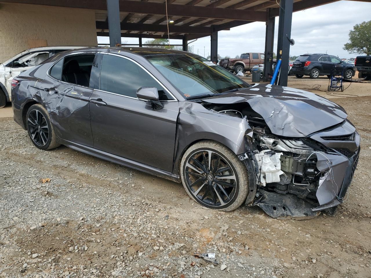 2019 Toyota Camry VIN 4T1B61HK6KU734233 Copart auction photo, front end / side damage thumbnail 4