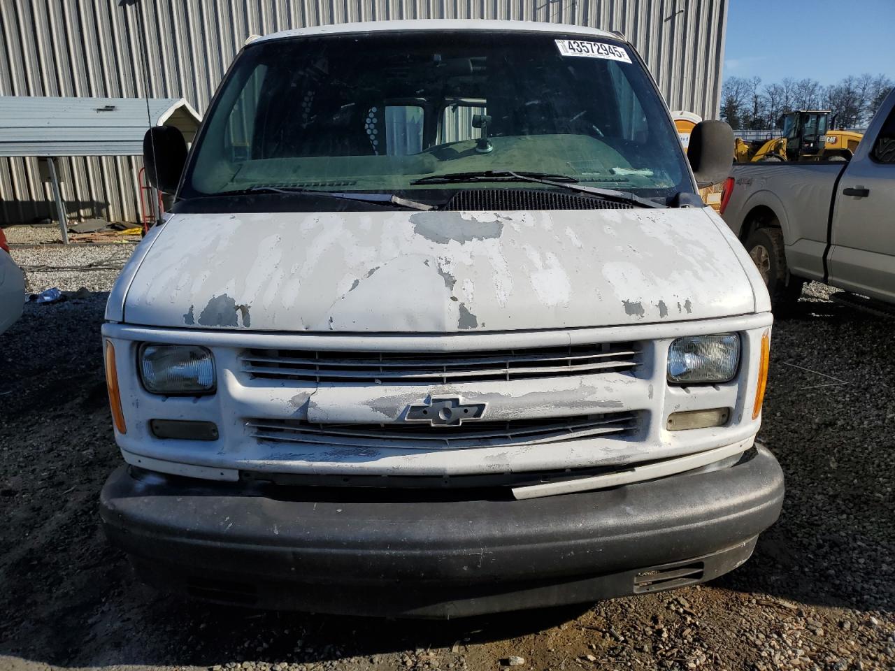 2000 Chevrolet Express VIN 1GCFG15M9Y1108212 Copart auction photo, rear end / side damage thumbnail 5