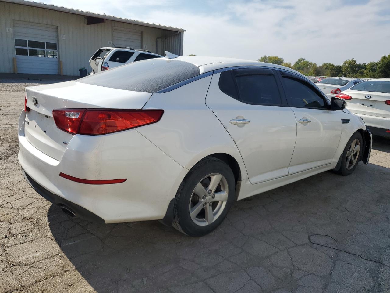 2015 KIA Optima VIN KNAGM4A78F5636745 Copart auction photo, front end / side damage thumbnail 3