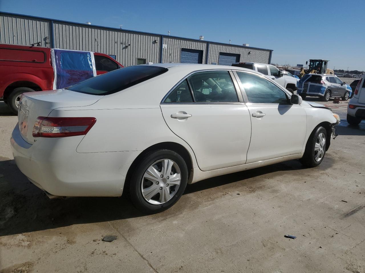 2010 Toyota Camry VIN 4T1BK3EK3AU606865 Copart auction photo, front end / minor dent/scratches damage thumbnail 3