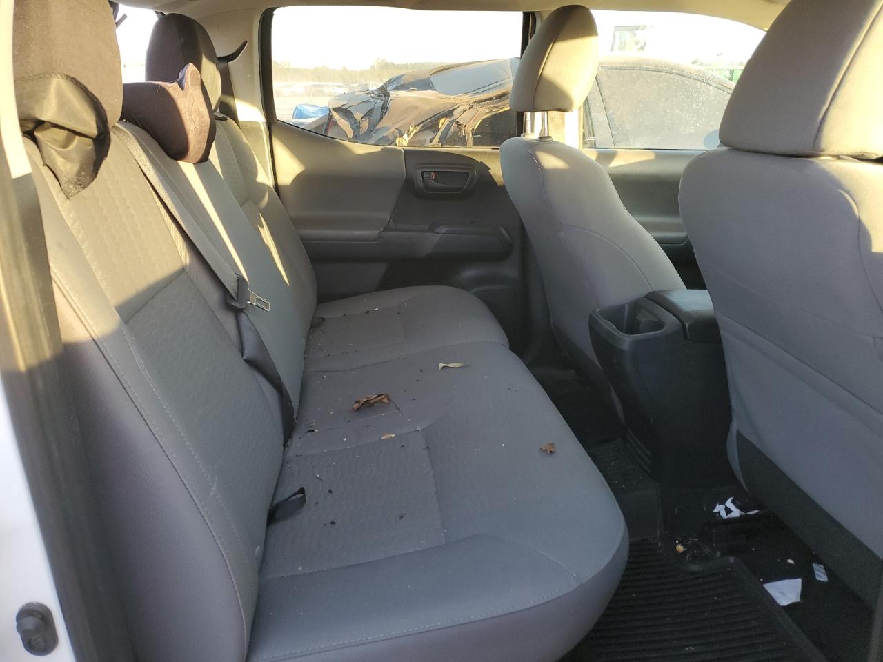 2019 Toyota Tacoma VIN 3TMCZ5AN0KM227490 Copart auction photo, rear end damage thumbnail 10