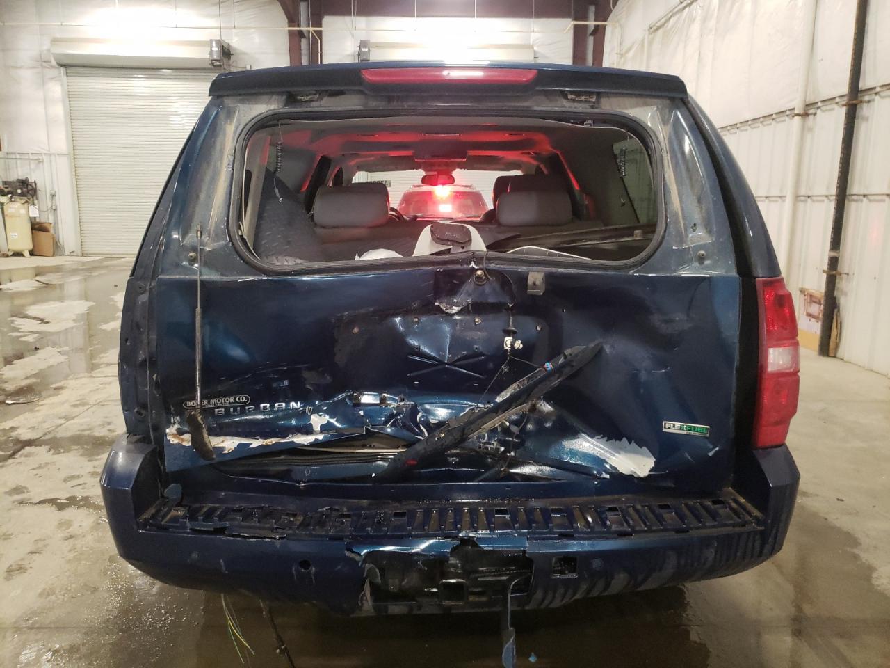 2007 Chevrolet Suburban VIN 1GNFK16317J215782 Copart auction photo, rear end / hail damage thumbnail 6