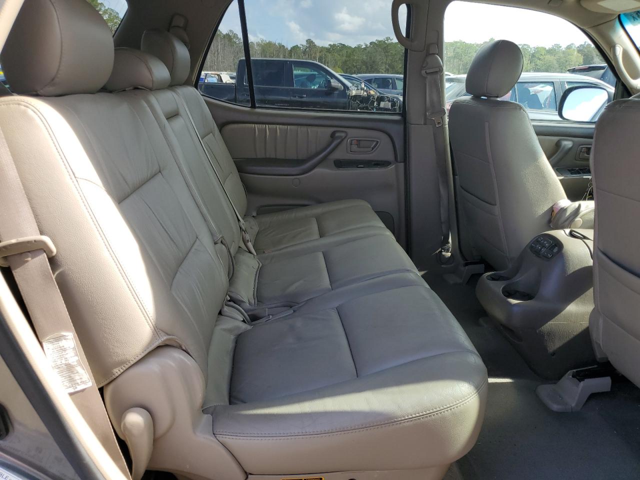 2005 Toyota Sequoia VIN 5TDBT48A85S237263 Copart auction photo, side / rear end damage thumbnail 11