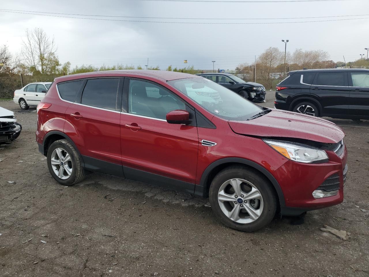 2015 Ford Escape VIN 1FMCU0GX7FUB47420 Copart auction photo, front end / minor dent/scratches damage thumbnail 4