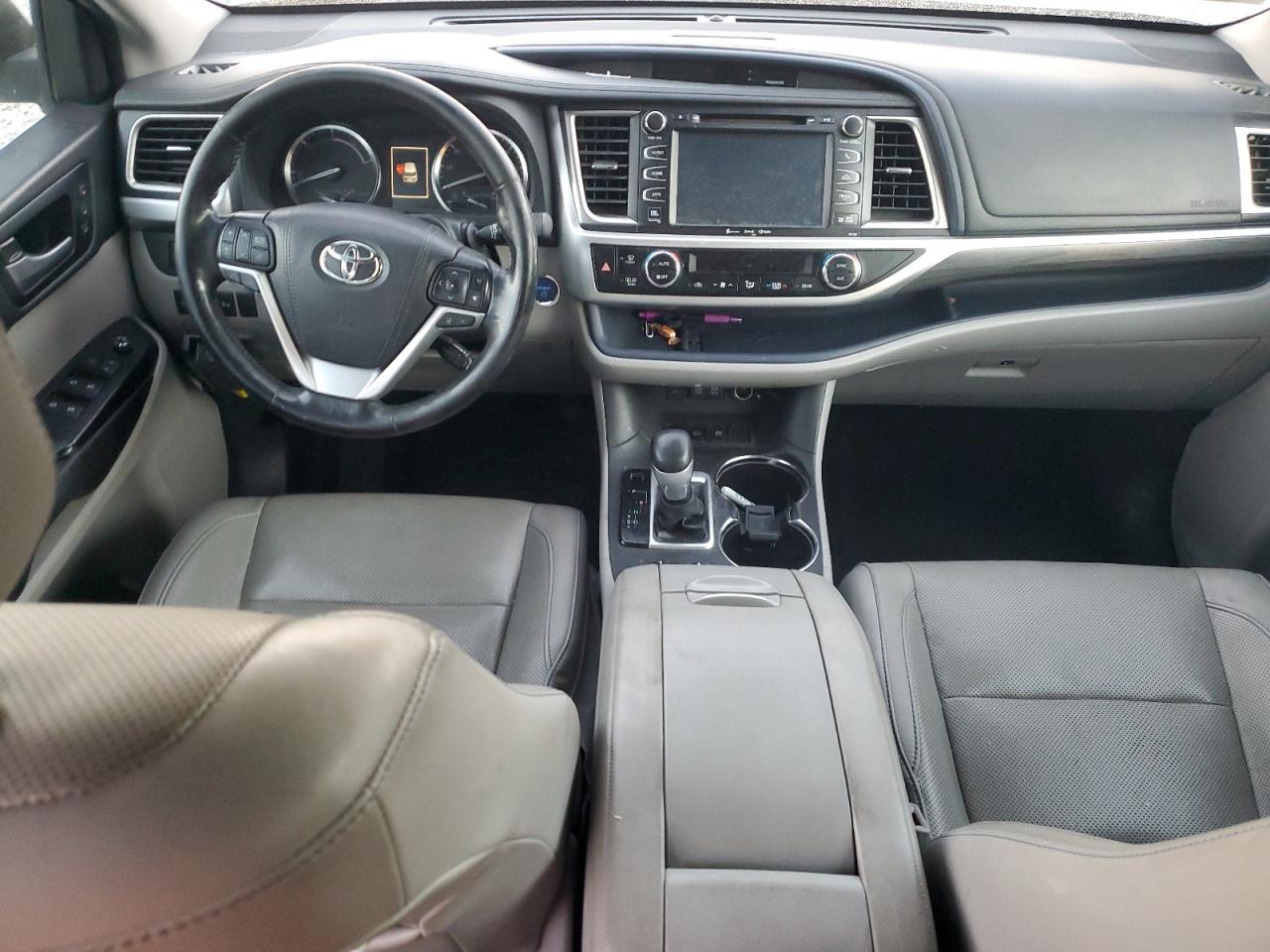 2017 Toyota Highlander VIN 5TDDGRFH8HS036462 Copart auction photo, front end damage thumbnail 8