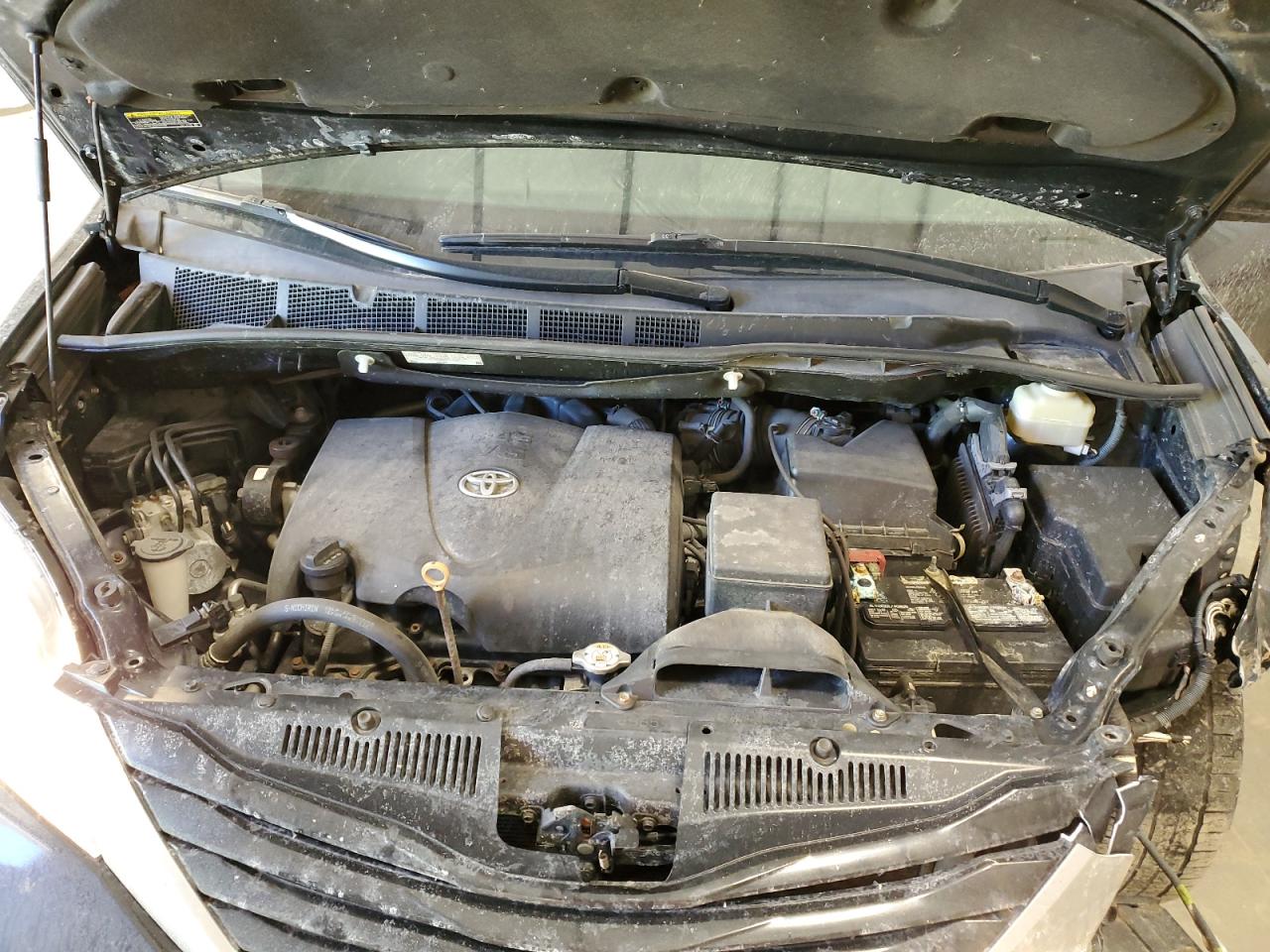 2017 Toyota Sienna VIN 5TDKZ3DC9HS892486 Copart auction photo, front end / side damage thumbnail 12