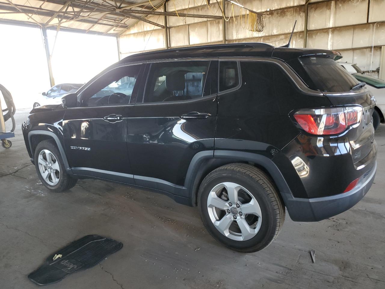 2017 Jeep Compass VIN 3C4NJCBB0HT658550 Copart auction photo, front end damage thumbnail 2