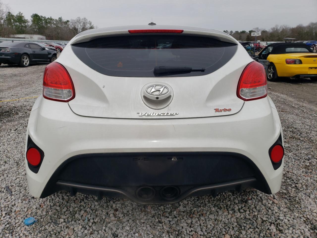 2016 Hyundai Veloster VIN KMHTC6AE0GU287761 Copart auction photo, minor dent/scratches damage thumbnail 6