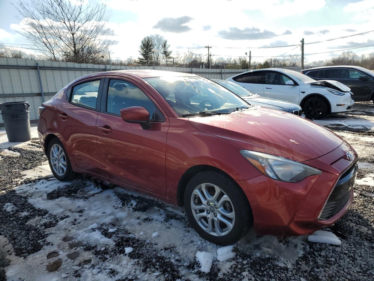 2017 Toyota Yaris VIN 3MYDLBYV5HY190630 Copart auction photo, rear end / top/roof damage thumbnail 4