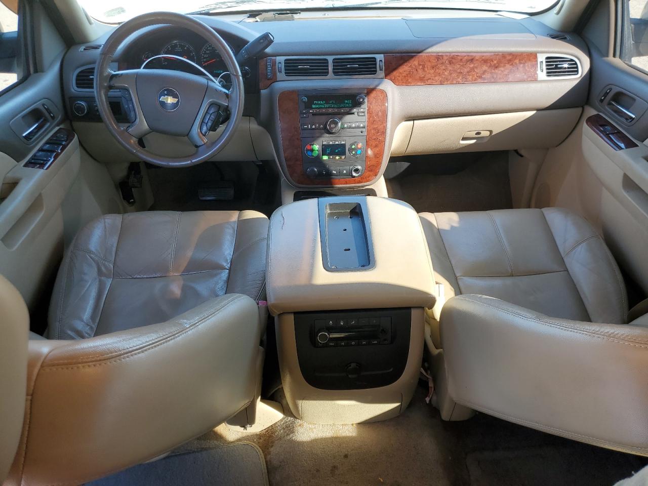 2011 Chevrolet Tahoe VIN 1GNSCBE05BR204898 Copart auction photo, front end damage thumbnail 8