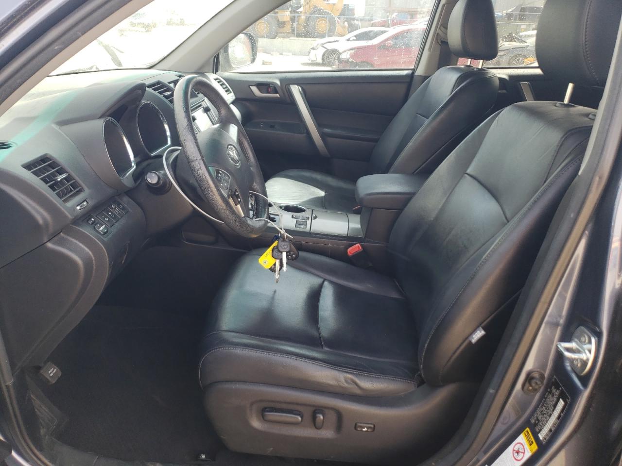 2013 Toyota Highlander VIN 5TDBK3EH8DS208567 Copart auction photo, front end damage thumbnail 7