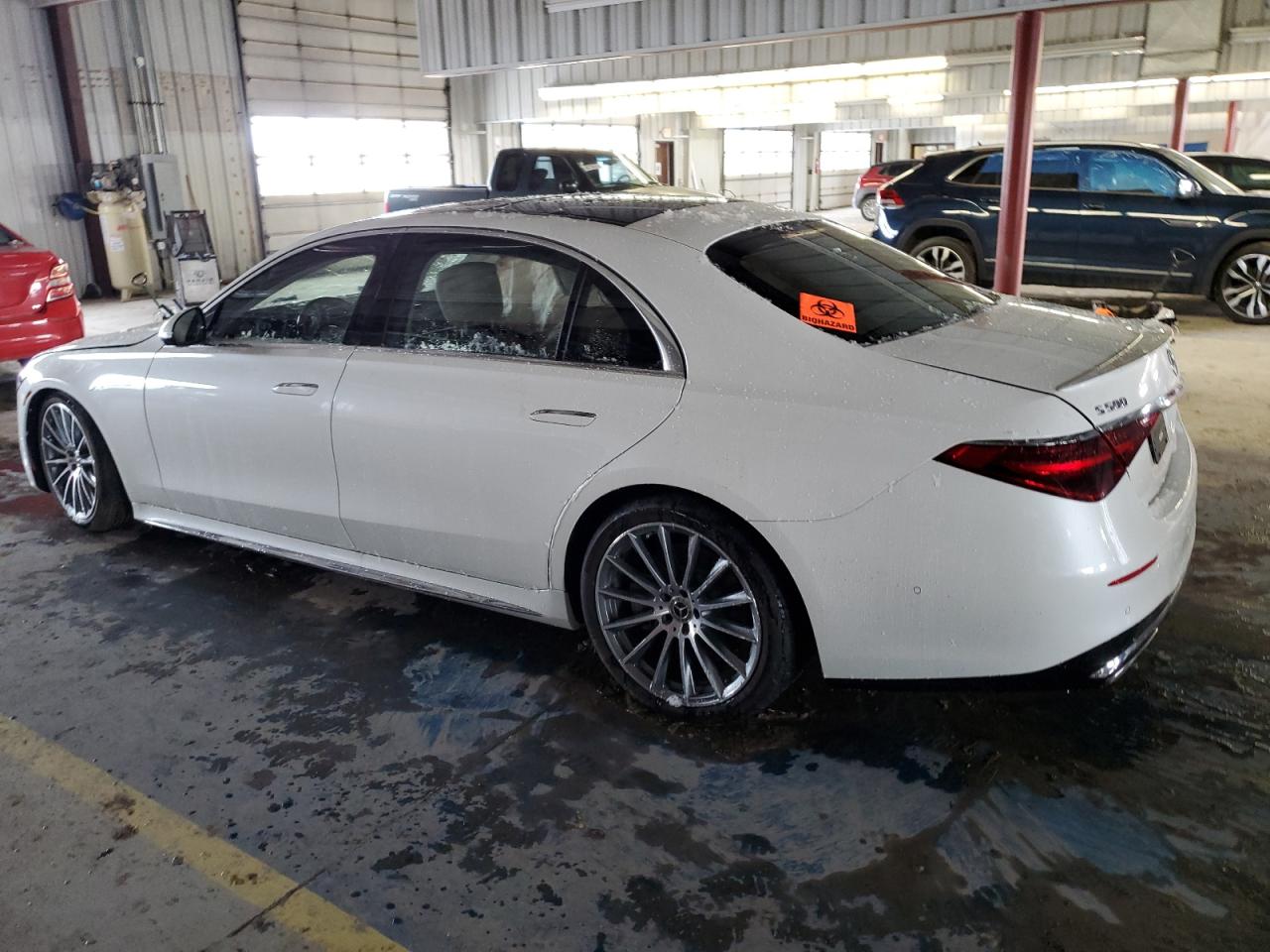 2022 Mercedes-Benz S-klasse VIN W1K6G7GB1NA158733 Copart auction photo, side damage thumbnail 2