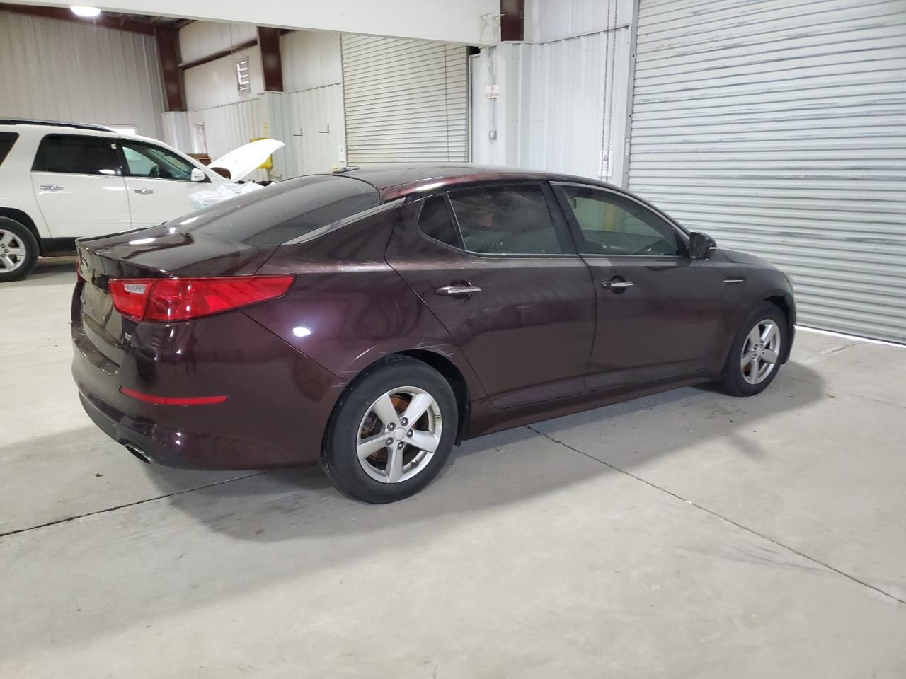 2015 KIA Optima VIN 5XXGM4A7XFG485065 Copart auction photo, mechanical / front end damage thumbnail 3