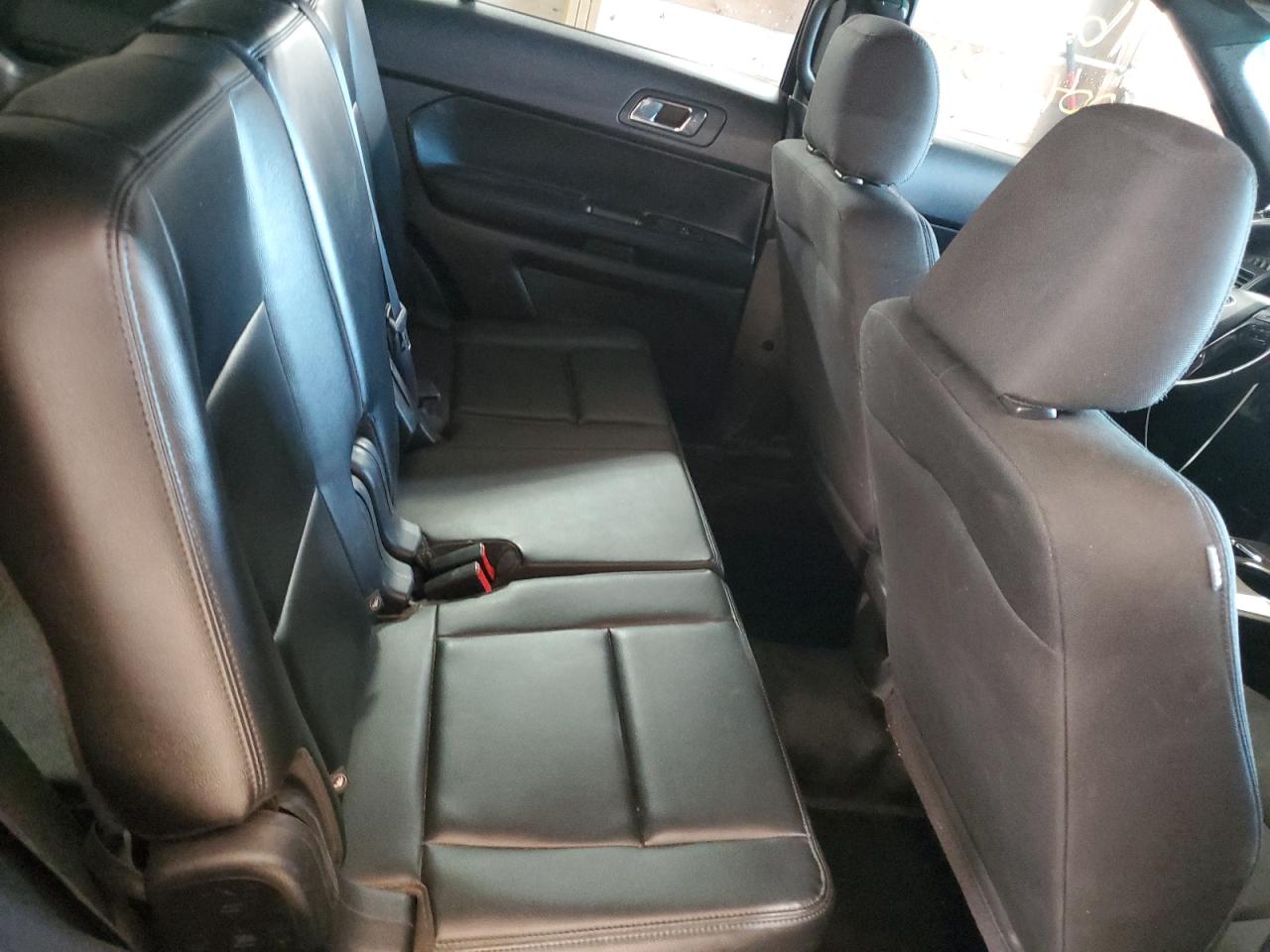 2016 Ford Explorer VIN 1FM5K8AR4GGA63806 Copart auction photo, minor dent/scratches damage thumbnail 11