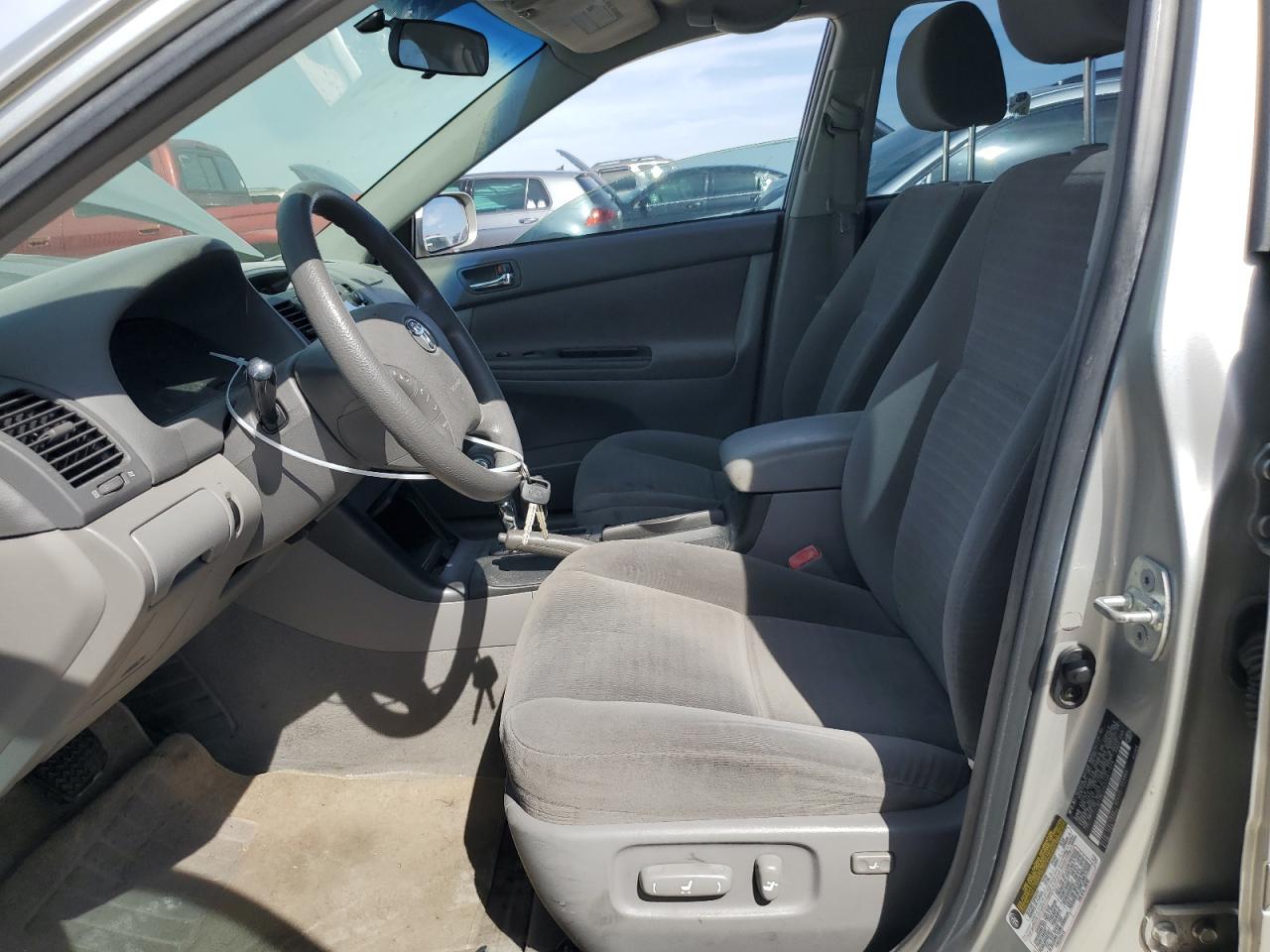 2005 Toyota Camry VIN 4T1BE32KX5U617878 Copart auction photo, side / front end damage thumbnail 7
