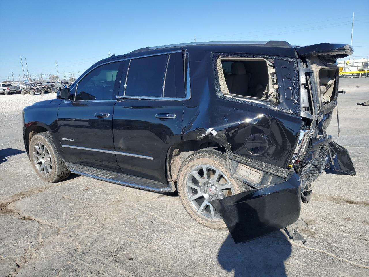2018 GMC Yukon VIN 1GKS2CKJ4JR372050 Copart auction photo, rear end / minor dent/scratches damage thumbnail 2