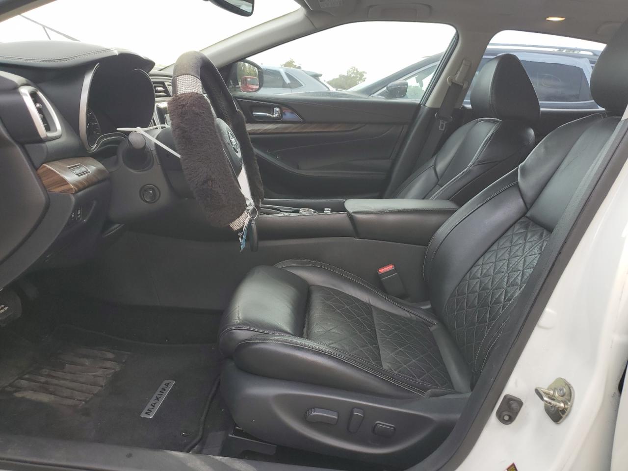 2017 Nissan Maxima VIN 1N4AA6AP5HC392473 Copart auction photo, water/flood damage thumbnail 7