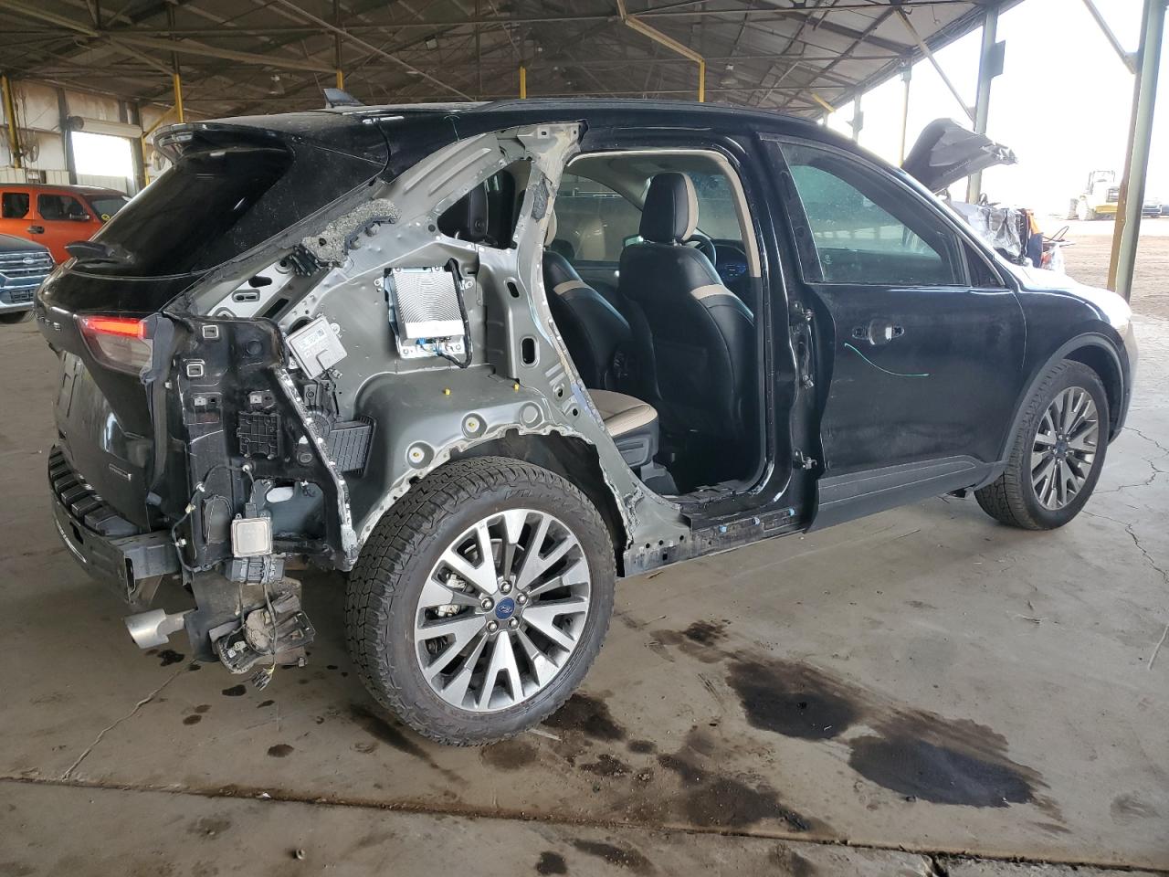 2020 Ford Escape VIN 1FMCU9DZ2LUB49050 Copart auction photo, side / rear end damage thumbnail 3