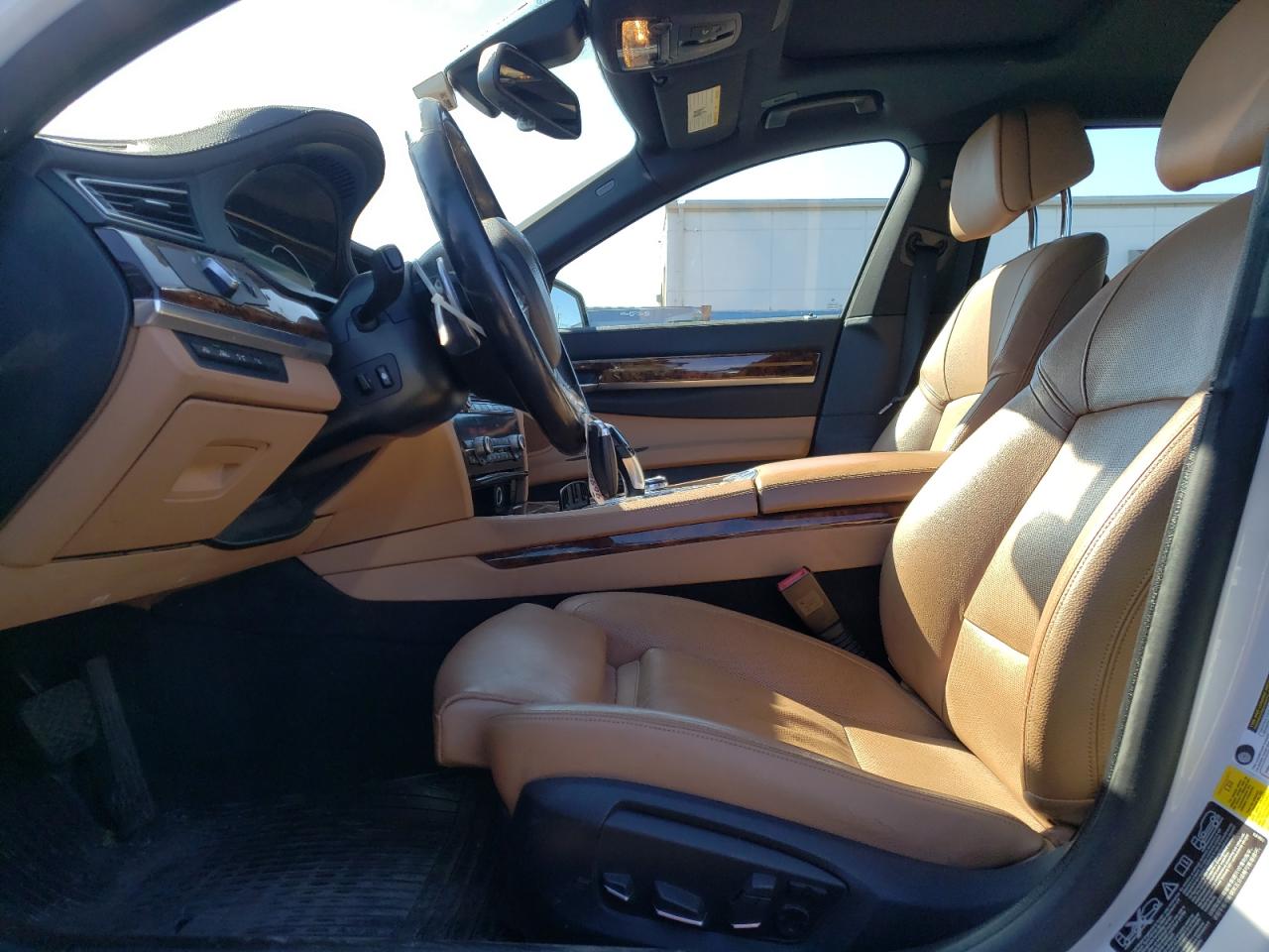 2014 BMW 7er VIN WBAYF4C50ED281830 Copart auction photo, front end / minor dent/scratches damage thumbnail 7