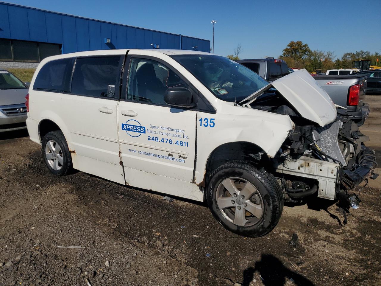 2013 Dodge Caravan VIN 2C4RDGBG8DR554185 Copart auction photo, front end / mechanical damage thumbnail 4