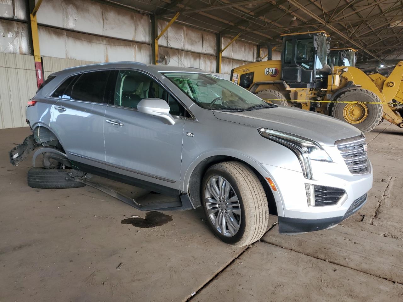 2019 Cadillac XT5 VIN 1GYKNERS0KZ239360 Copart auction photo, rear end / side damage thumbnail 4