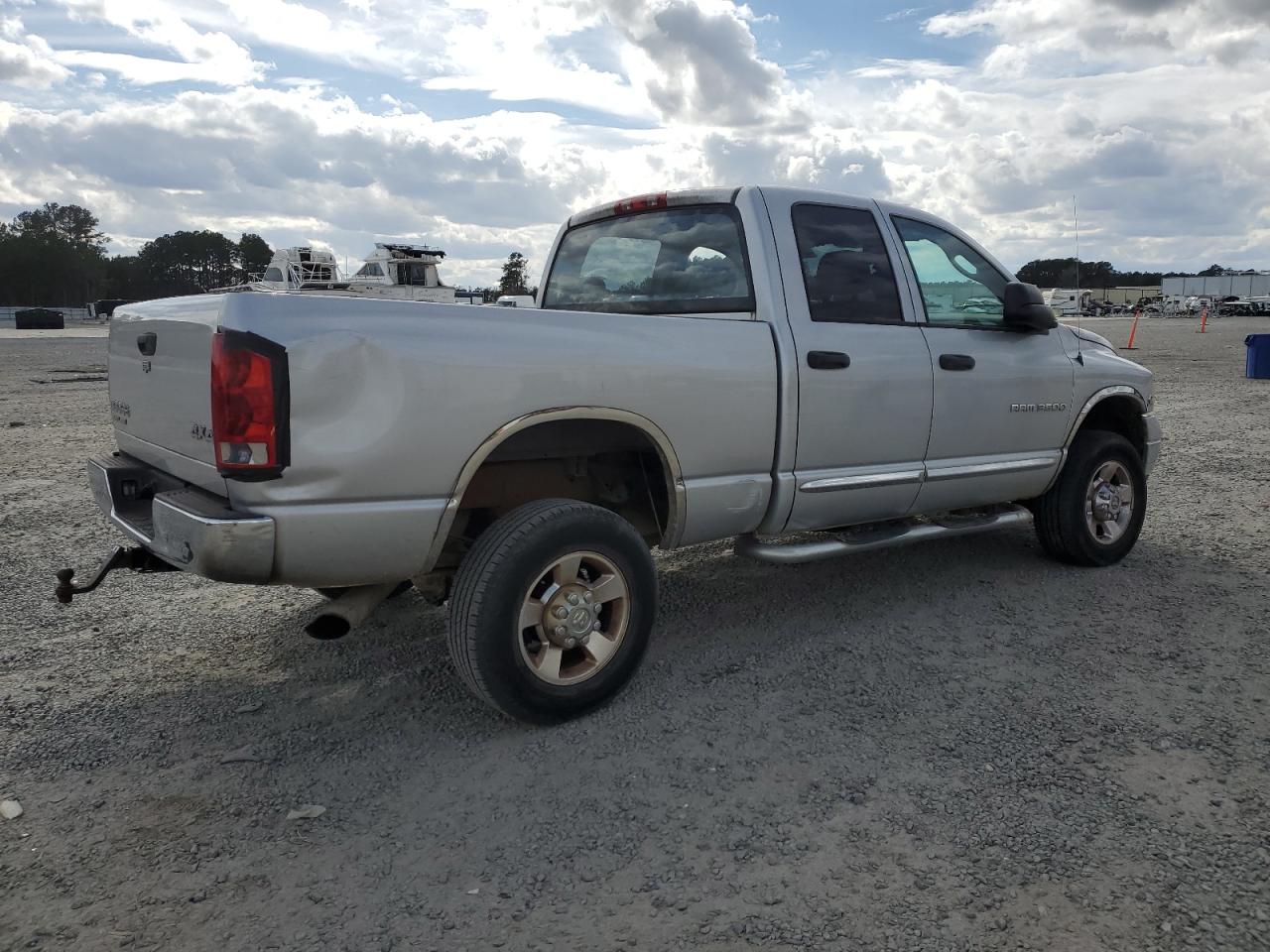 2004 Dodge RAM VIN 3D7LU38C54G276408 Copart auction photo, front end / side damage thumbnail 3