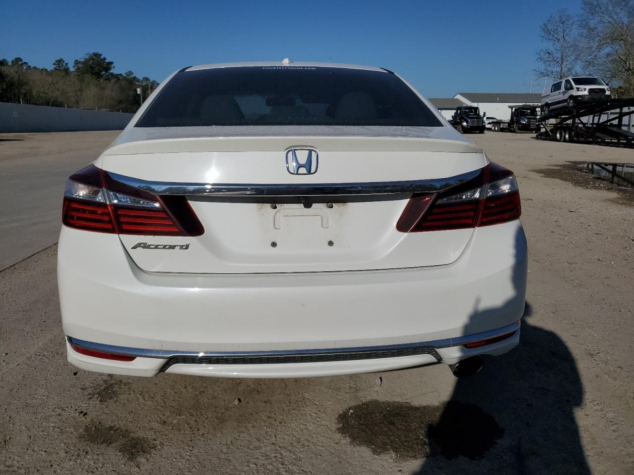 2017 Honda Accord VIN 1HGCR2F87HA012407 Copart auction photo, front end damage thumbnail 6