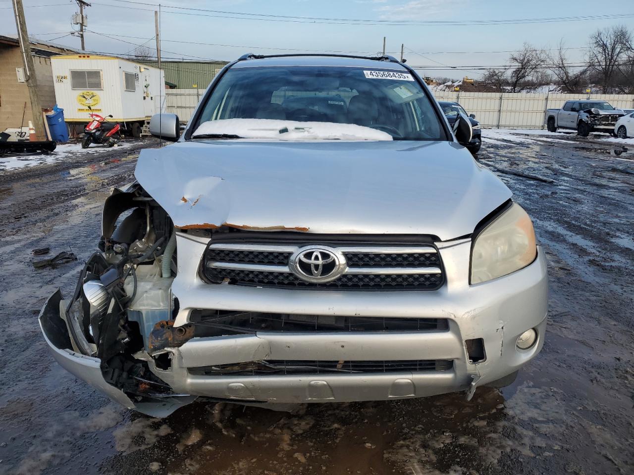 2006 Toyota RAV 4 VIN JTMBD31V465047276 Copart auction photo, vandalism / front end damage thumbnail 5