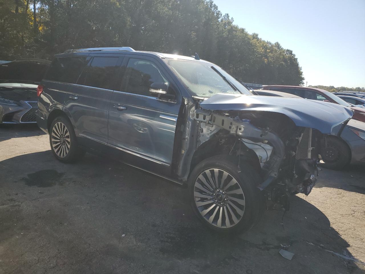 2020 Lincoln Navigator VIN 5LMJJ2LT3LEL22537 Copart auction photo, front end / mechanical damage thumbnail 4
