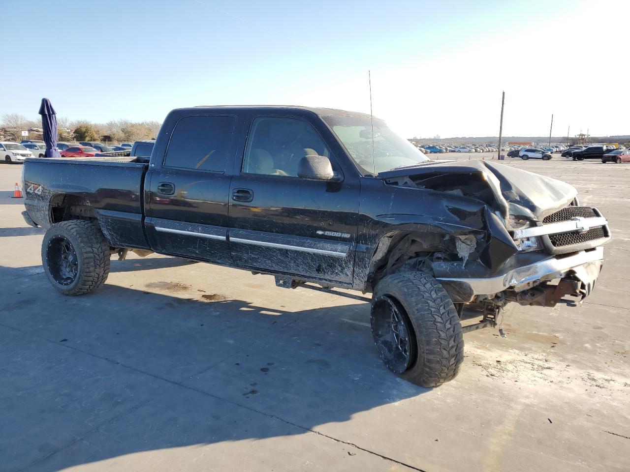 2003 Chevrolet Silverado VIN 1GCGK13UX3F135176 Copart auction photo, front end / rear end damage thumbnail 4