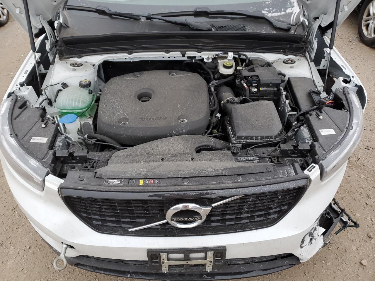 2022 Volvo XC40 VIN YV4162UM3N2787403 Copart auction photo, front end / minor dent/scratches damage thumbnail 11