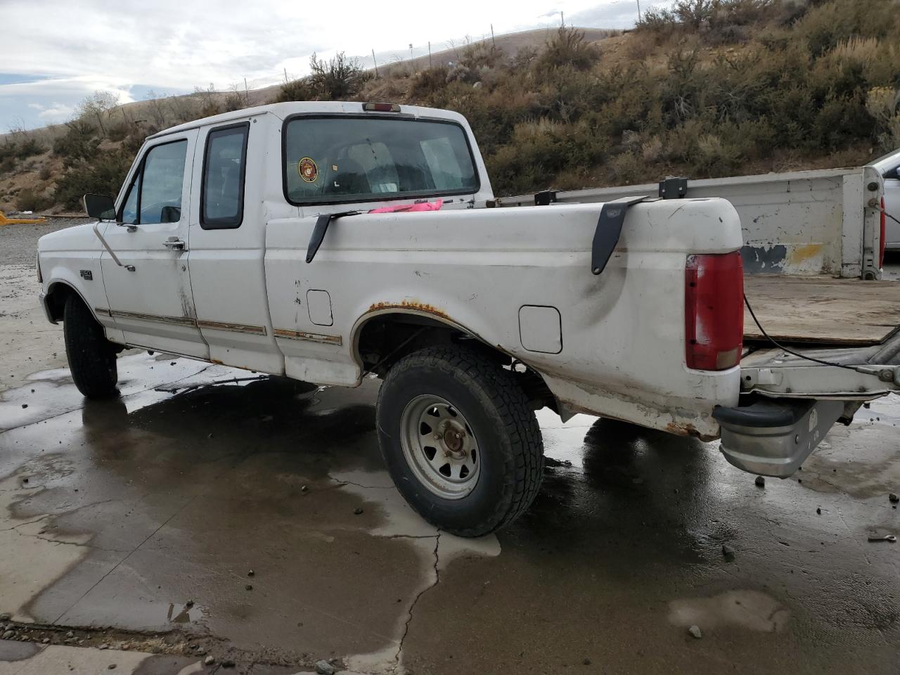 1996 Ford F-150 VIN 1FTEX14H2TKA10044 Copart auction photo, front end / side damage thumbnail 2