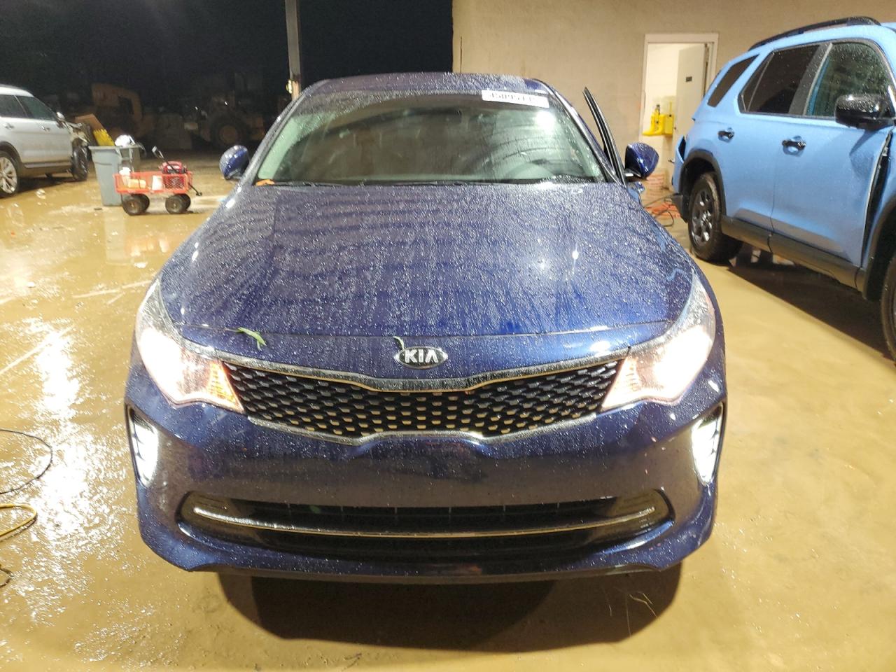 2018 KIA Optima VIN 5XXGT4L31JG229435 Copart auction photo, rear end / side damage thumbnail 5