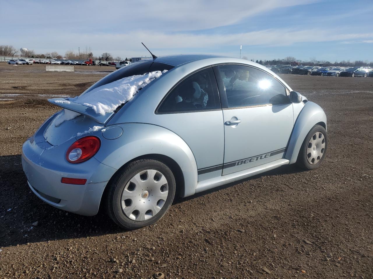 2010 Volkswagen Beetle VIN 3VWPG3AG8AM007734 Copart auction photo, front end damage thumbnail 3