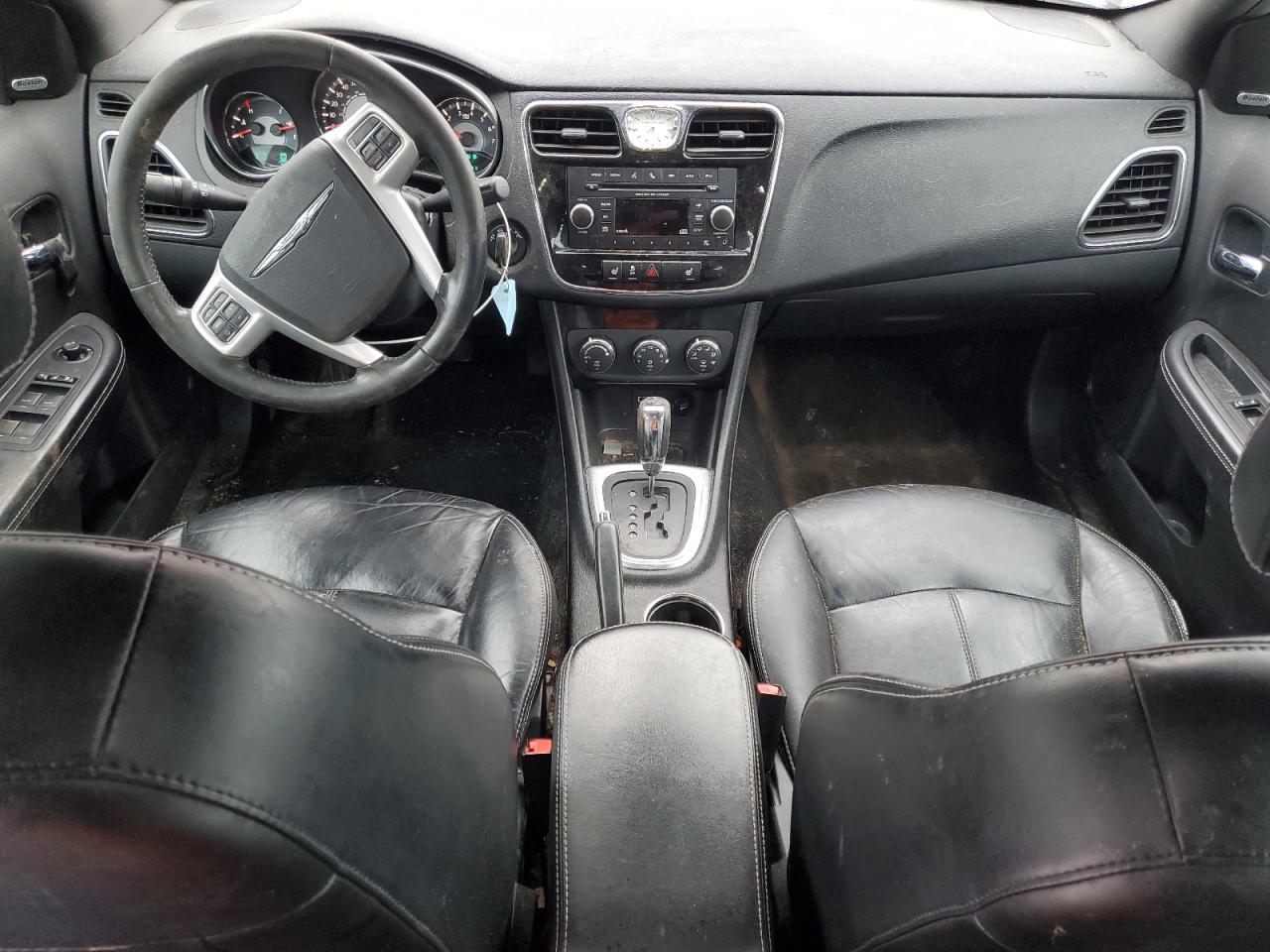 2013 Chrysler 200 VIN 1C3CCBCG2DN520710 Copart auction photo, front end / minor dent/scratches damage thumbnail 8